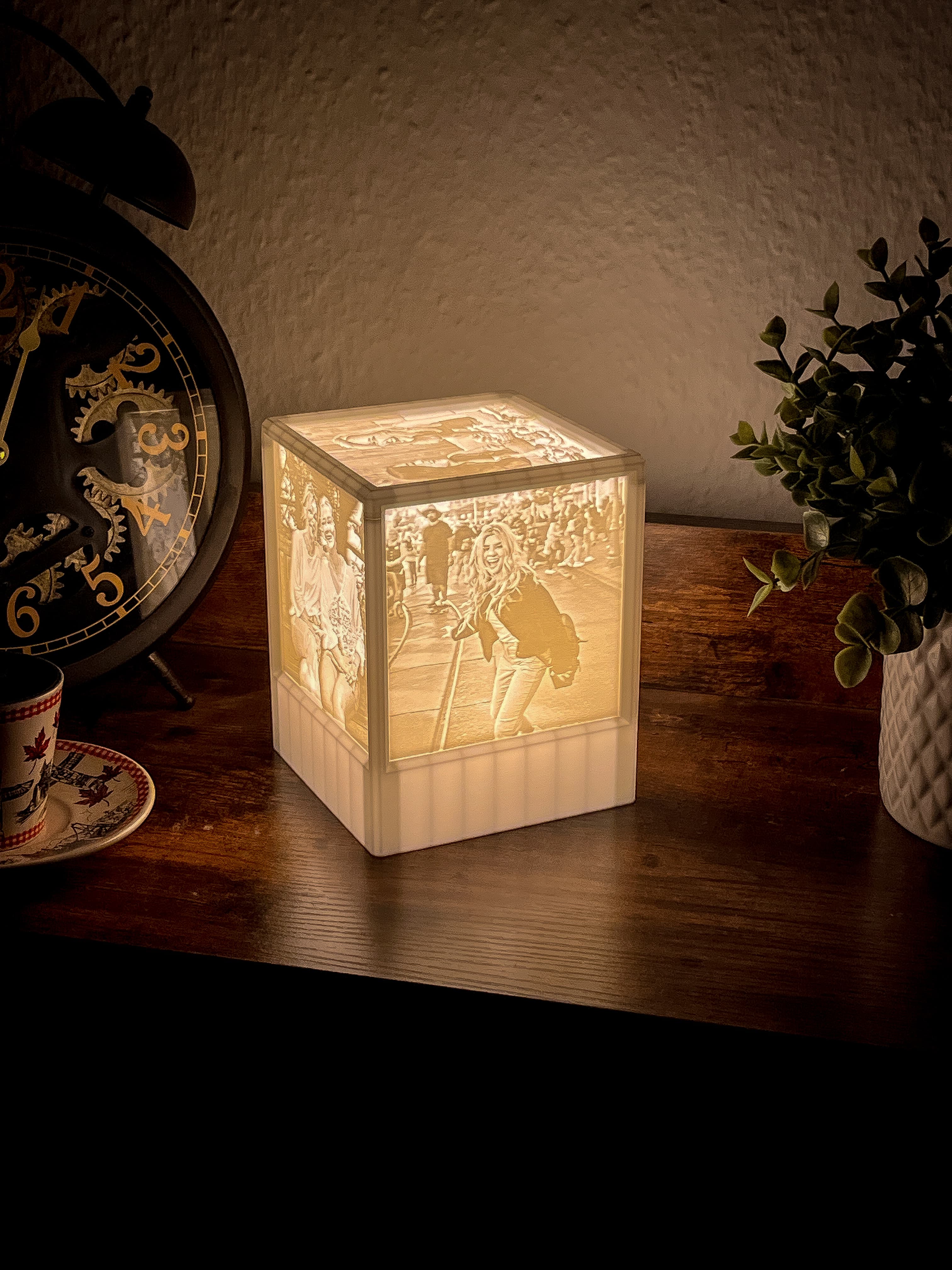 Würfellicht mit personalisierten Lichtbildern - leuchtende Foto-Leuchte